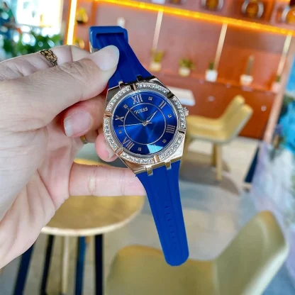 GUESS Rose Gold en silicone Bleu Ref : GW0034L4 – Image 2
